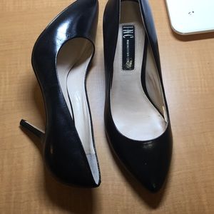 Black simple stilettos